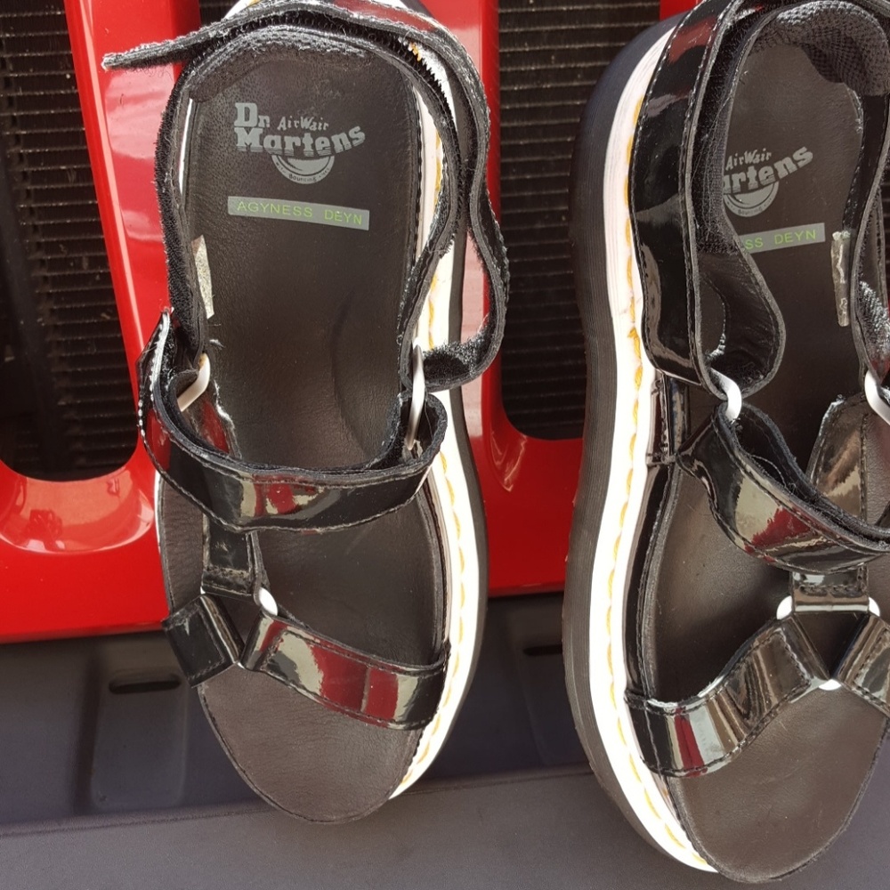Dr Marten. Flash $99 - Picture 4 of 8